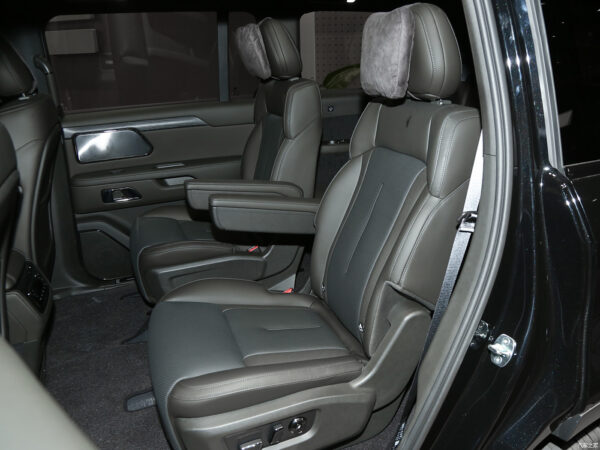 GEELY galaxy L7 hybrid 1.5T+3DHT 115km SUV 1300 KM - Image 6