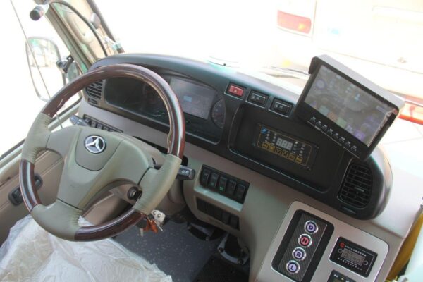 JMMC E82  455km  at No  passengers at A/C off - Image 3
